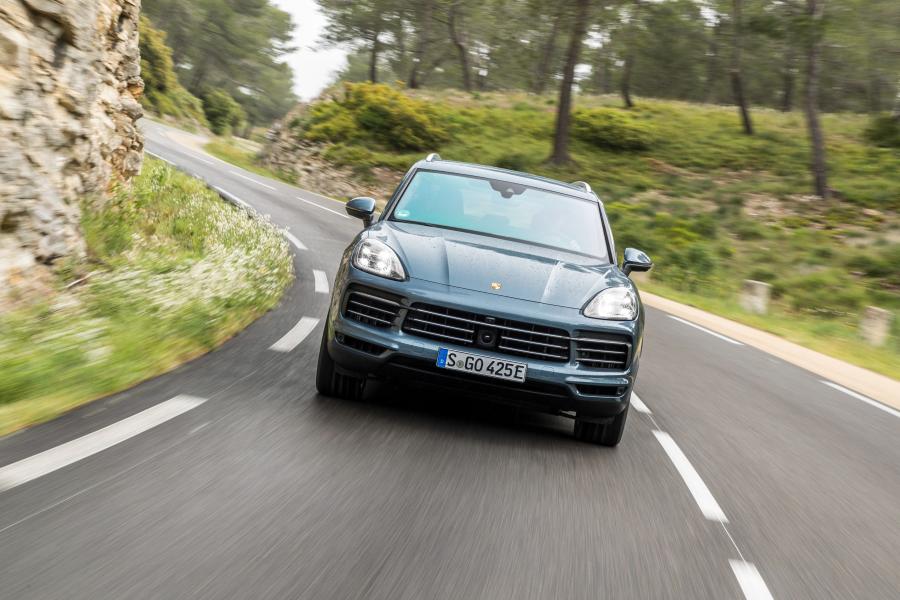  Porsche Cayenne E-Hybrid (PO536) 2018 года  (WW) (фото 16 из 85)